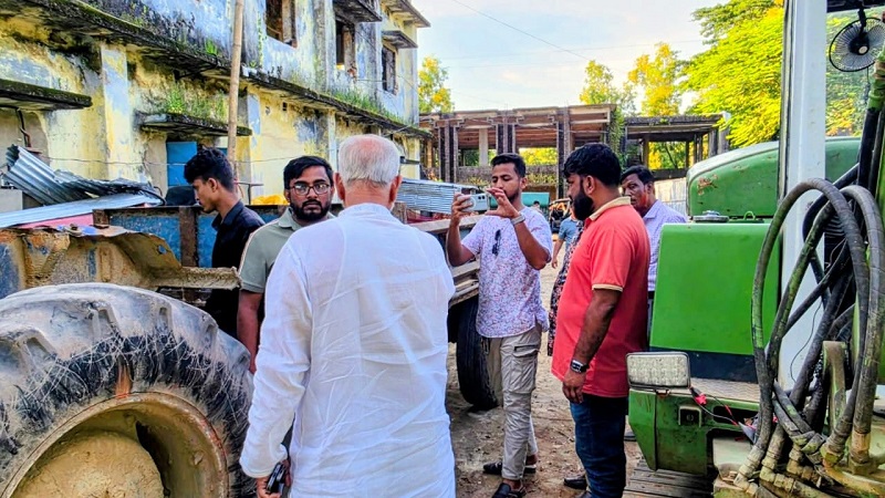 জরাজীর্ণ কোস্টাল সেন্টারের জায়গায় নান্দনিক পার্কের ভাবনা,সরেজমিনে এমপি ফরিদ!